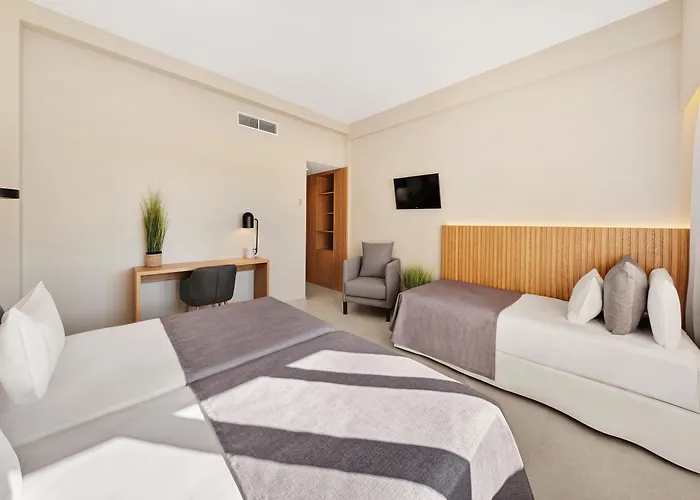 Hotel Almudaina